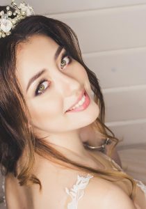 Portfolio Bridal Makeup1 210x300 1